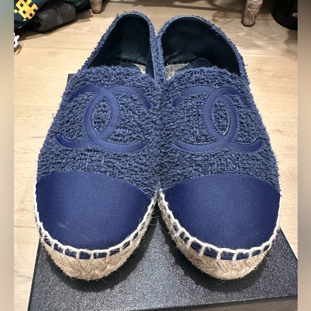 Chanel ESPADRILLES - Picture 2 of 2